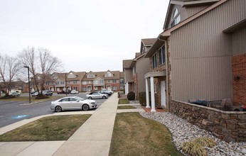 Harlen Court in Vineland, NJ - Building Photo - Building Photo