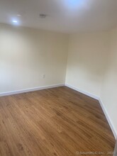 663 High Ridge Rd in Stamford, CT - Building Photo - Building Photo