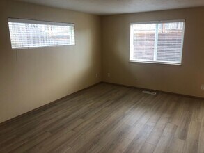 5787 Sunstone St SE in Salem, OR - Building Photo - Building Photo