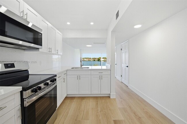 315 NW 109th Ave in Miami, FL - Building Photo - Building Photo