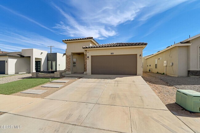 3128 Randall Joseph St in El Paso, TX - Building Photo - Building Photo