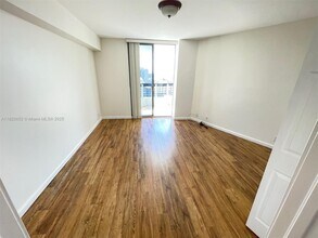 3530 Mystic Pointe Dr, Unit 3104 in Aventura, FL - Building Photo - Building Photo