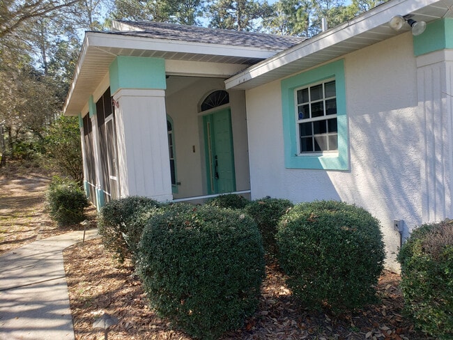 5070 N Sandalwood Dr in Beverly Hills, FL - Building Photo - Building Photo