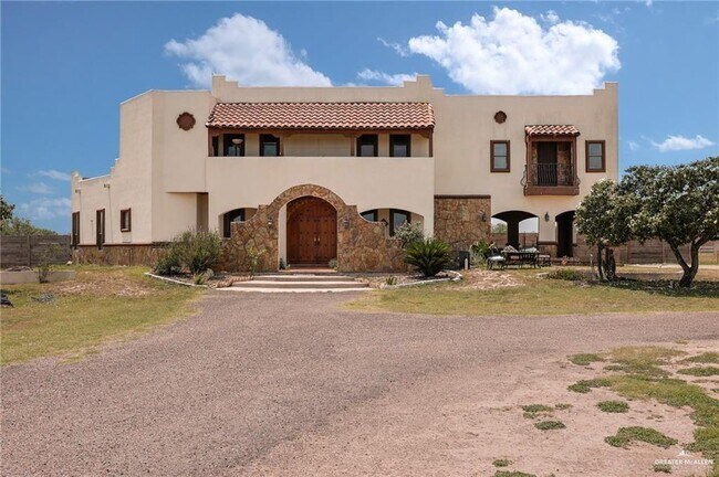 19 Buck Fawn Dr in Edinburg, TX - Building Photo - Building Photo