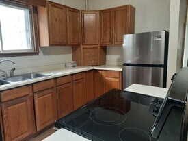 302 E 2nd St in Corning, NY - Building Photo