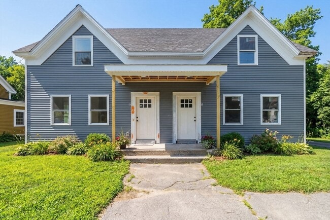 99 Main St in Upton, MA - Building Photo - Building Photo