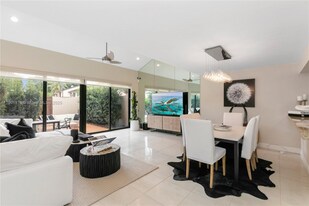 8880 SW 133rd Pl in Miami, FL - Building Photo