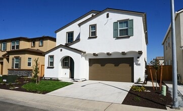 7419 Chadbourne Wy in Sacramento, CA - Building Photo - Building Photo