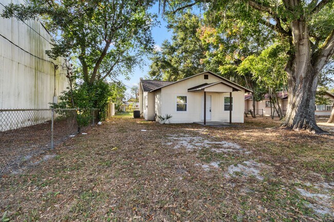1016 Edith Ave in Lakeland, FL - Building Photo - Building Photo
