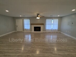 600 Thornwood Way in Hinesville, GA - Building Photo - Building Photo