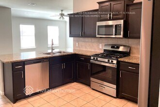 848 Wylie St in Crowley, TX - Foto de edificio - Building Photo