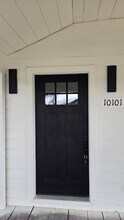 10101 Bamboo Rd in Houston, TX - Building Photo - Building Photo