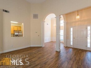 110 Freeman Forest Dr in Newnan, GA - Building Photo - Building Photo
