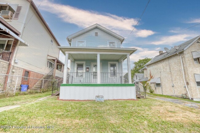 1012 Clearview St in Scranton, PA - Building Photo - Building Photo