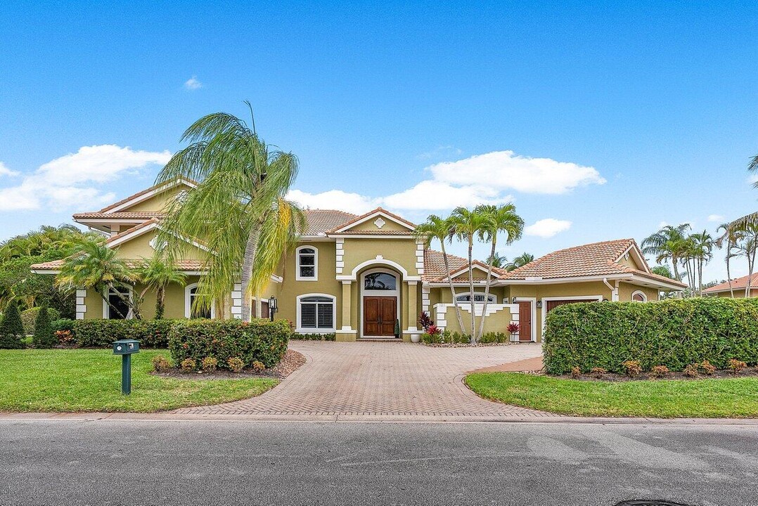 101 Sandbourne Ln in Palm Beach Gardens, FL - Foto de edificio