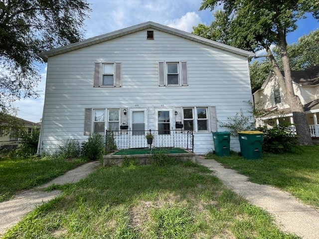 property at 610 E 4th St