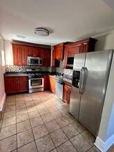 1501 W Highland Ave in Chicago, IL - Building Photo - Building Photo