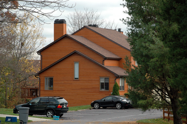 Crooked Crossing in King of Prussia, PA - Foto de edificio - Building Photo