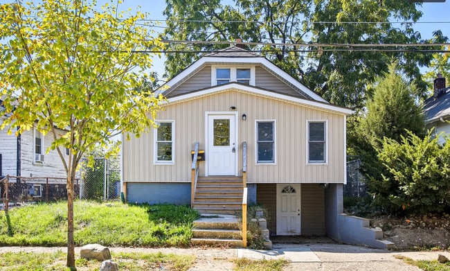 property at 867 E 12th Ave