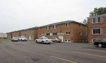 Parker Heights Apartments in Tonawanda, NY - Building Photo - Building Photo