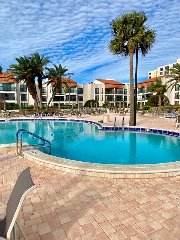 830 S Gulfview Blvd, Unit Apt 104 in Clearwater, FL - Building Photo - Building Photo