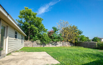 11042 Connemara Cove in San Antonio, TX - Building Photo - Building Photo