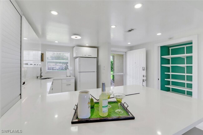property at 9 High Point Cir N