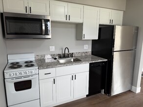 515 N Washington Ave-Unit -515 N. Washington Avenue in Clawson, MI - Building Photo - Building Photo