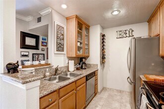 7160 Shoreline Dr, Unit 4106 in San Diego, CA - Building Photo - Building Photo