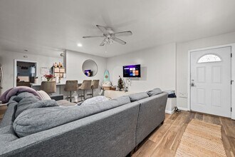 6239-6241 Mary Ln Dr in San Diego, CA - Building Photo - Building Photo