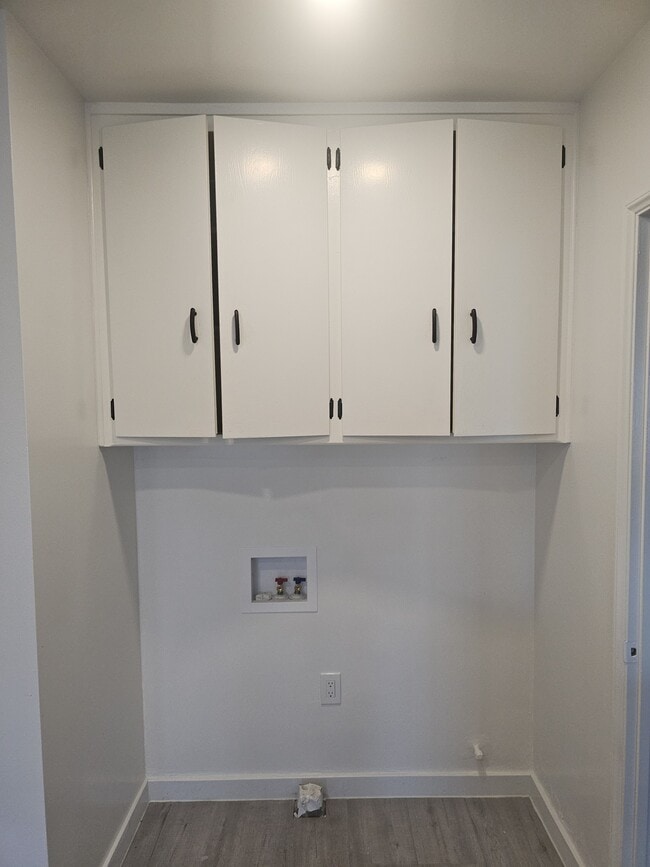 1757 W 103rd St in Los Angeles, CA - Building Photo - Building Photo