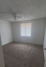 10028 S Nob Hill Cir in Tamarac, FL - Building Photo - Building Photo