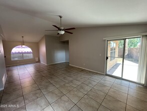 7531 W Taro Ln in Glendale, AZ - Building Photo - Building Photo