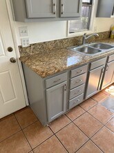 605 E Avon Pl, Unit B in Anaheim, CA - Building Photo - Building Photo