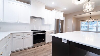 855 Stone Ct in Midway, GA - Building Photo - Building Photo