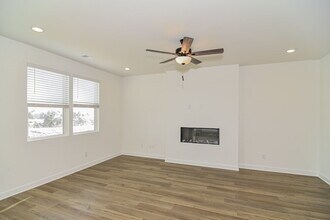 5412 Dunbar Dr, Unit 3205 in Old Hickory, TN - Building Photo - Building Photo