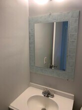 704 SW 16th Ave-Unit -2 in Fort Lauderdale, FL - Building Photo - Building Photo