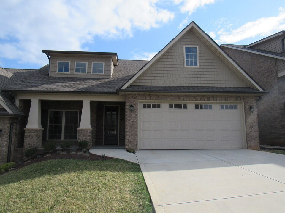 222 Castle Downs Ln in Farragut, TN - Building Photo
