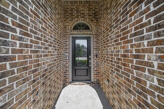 2701 Sagedale Dr in Conroe, TX - Building Photo - Building Photo