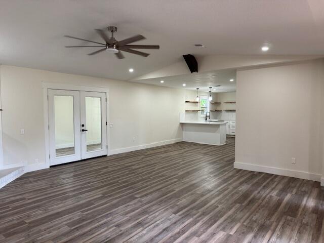property at 712 Elise Ln