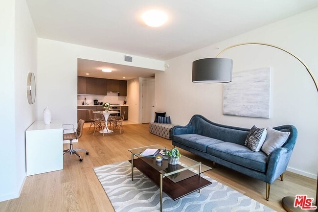 889 Francisco St in Los Angeles, CA - Building Photo - Building Photo