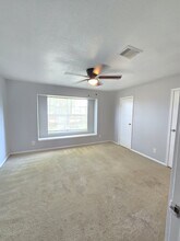 1229 Lyric Ln in Pasadena, TX - Foto de edificio - Building Photo