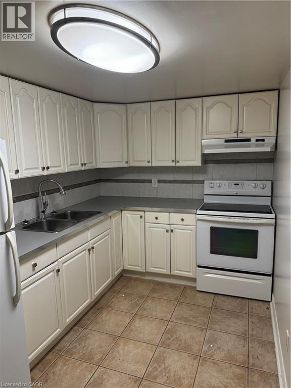 property at 585 King St