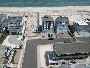 300 Bay Ln in Mantoloking, NJ - Building Photo - Building Photo