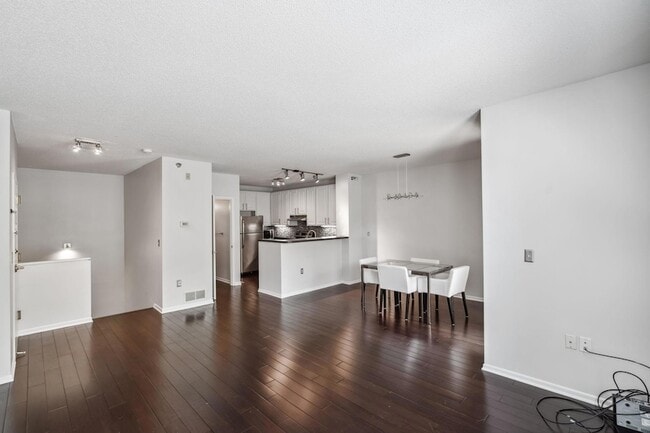 675 N 1st St in Minneapolis, MN - Building Photo - Building Photo