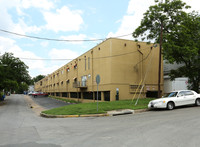 Camino Flats in Austin, TX - Foto de edificio - Building Photo