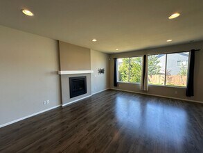 2823 Anna St NE in Lacey, WA - Building Photo - Building Photo