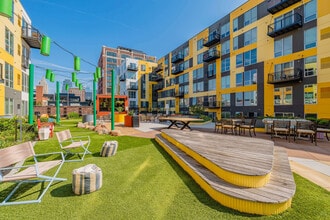 1989 Main in Kansas City, MO - Building Photo - Building Photo