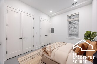 1814 W Thomas St in Chicago, IL - Foto de edificio - Building Photo