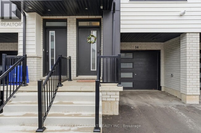 55 Tom Brown Dr in Brant, ON - Building Photo - Building Photo